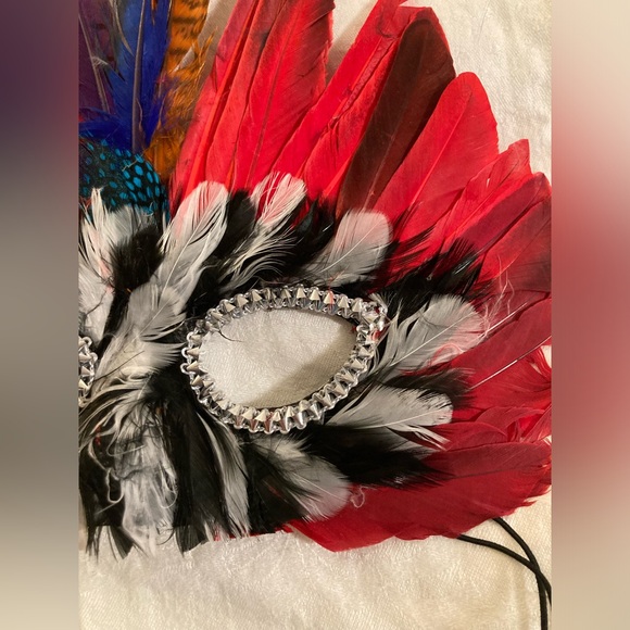 NWT Feather Mask Mardi Gras Masquerade, COSTUME Party Mask RED MULTI - Picture 5 of 5